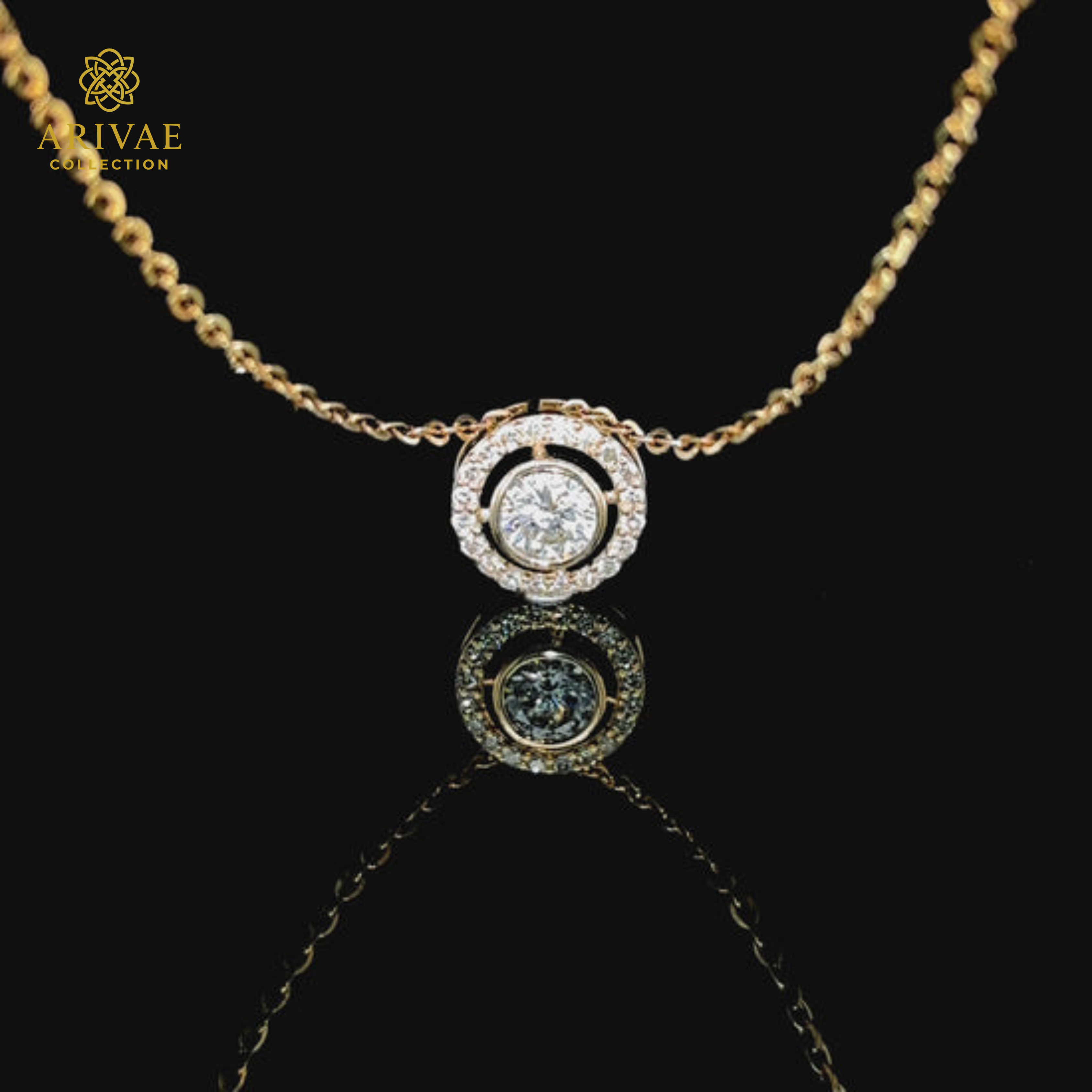 Arivae Round Brilliant Halo Diamond Pendant